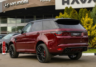 Подержанный автомобиль Land Rover Range Rover Sport 2015 года (5 фото)