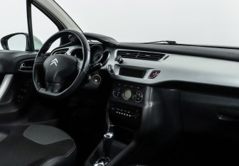 Подержанный автомобиль Citroen C3 Hatchback 2012 года (5 фото)