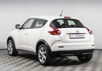 Подержанный автомобиль Nissan Juke 2012 года (7 фото)