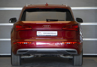 Подержанный автомобиль Audi Q5 2017 года (5 фото)