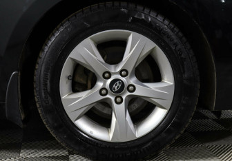 Подержанный автомобиль Hyundai i40 Sedan 2013 года (7 фото)