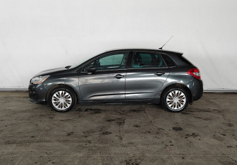 Подержанный автомобиль Citroen C4 Hatchback 2012 года (8 фото)
