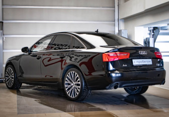 Подержанный автомобиль Audi A6 Sedan 2013 года (6 фото)