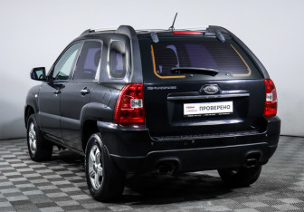 Подержанный автомобиль Kia Sportage 2009 года (7 фото)