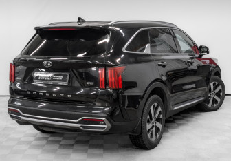 Подержанный автомобиль Kia Sorento 2020 года (5 фото)