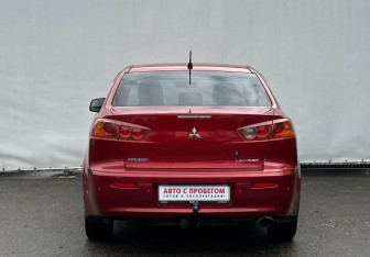 Подержанный автомобиль Mitsubishi Lancer Sedan 2008 года (6 фото)