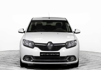 Подержанный автомобиль Renault Logan Sedan 2017 года (2 фото)