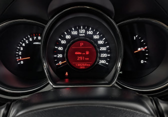 Подержанный автомобиль Kia Ceed Hatchback 2014 года (16 фото)