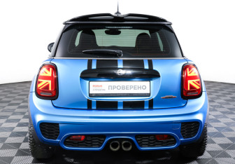 Подержанный автомобиль MINI Hatch 2018 года (6 фото)