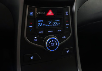 Подержанный автомобиль Hyundai Elantra Sedan 2014 года (16 фото)