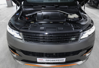 Подержанный автомобиль Land Rover Range Rover Sport 2024 года (9 фото)