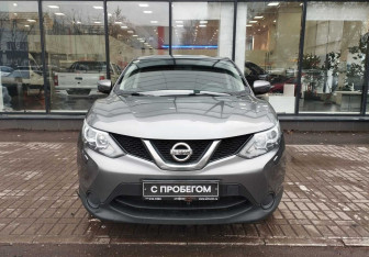 Подержанный автомобиль Nissan Qashqai 2014 года (2 фото)