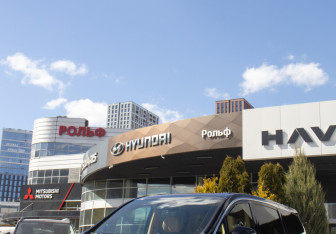 Подержанный автомобиль Voyah Dream 2023 года (36 фото)