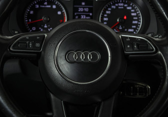 Подержанный автомобиль Audi Q3 2014 года (9 фото)