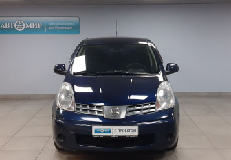 Подержанный автомобиль Nissan Note 2008 года (2 фото)