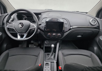 Подержанный автомобиль Renault Kaptur 2020 года (11 фото)