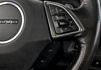 Подержанный автомобиль Chevrolet Camaro Coupe 2019 года (27 фото)