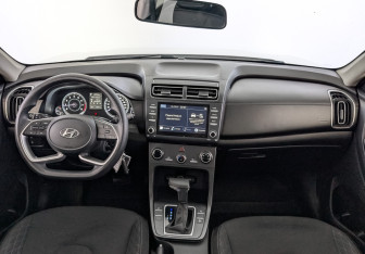 Подержанный автомобиль Hyundai Creta 2022 года (14 фото)