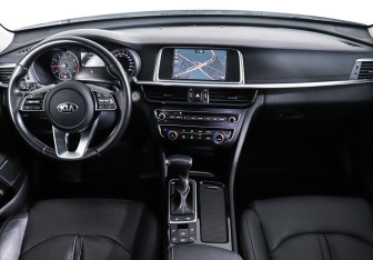 Подержанный автомобиль Kia Optima Sedan 2019 года (12 фото)