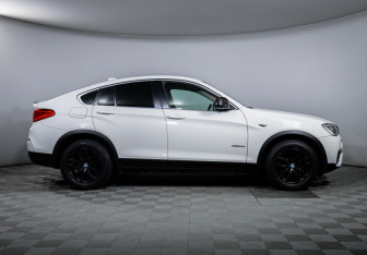 Подержанный автомобиль BMW X4 2014 года (4 фото)