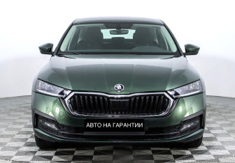 Подержанный автомобиль Skoda Octavia Liftback 2020 года (2 фото)