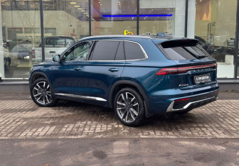 Подержанный автомобиль Geely Monjaro 2024 года (6 фото)