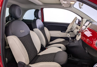 Подержанный автомобиль Fiat 500 Hatchback 2021 года (24 фото)