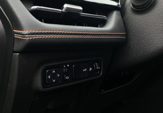 Подержанный автомобиль Changan UNI-K 2023 года (24 фото)