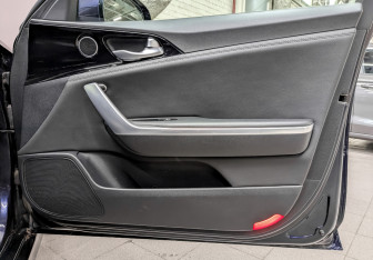 Подержанный автомобиль Kia Stinger 2019 года (23 фото)