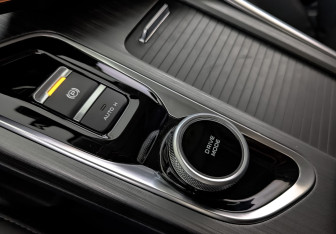 Подержанный автомобиль Changan UNI-T 2023 года (26 фото)