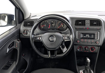 Подержанный автомобиль Volkswagen Polo Sedan 2019 года (22 фото)