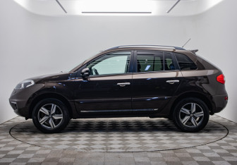 Подержанный автомобиль Renault Koleos 2014 года (2 фото)