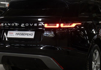 Подержанный автомобиль Land Rover Range Rover Velar 2022 года (23 фото)
