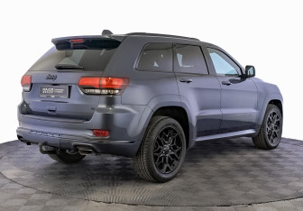 Подержанный автомобиль Jeep Grand Cherokee 2021 года (5 фото)