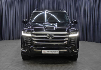 Подержанный автомобиль Toyota Land Cruiser Suv 2023 года (2 фото)