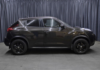 Подержанный автомобиль Nissan Juke 2012 года (4 фото)