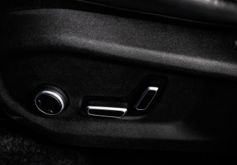 Подержанный автомобиль Geely Monjaro 2023 года (20 фото)