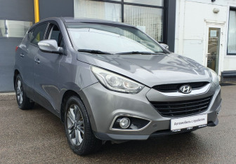 Подержанный автомобиль Hyundai ix35 2014 года (3 фото)