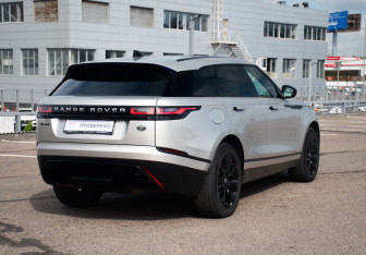 Подержанный автомобиль Land Rover Range Rover Velar 2017 года (5 фото)