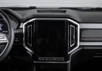 Подержанный автомобиль JAC T9 2025 года (13 фото)