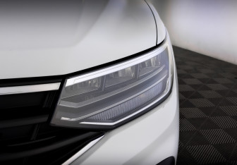 Подержанный автомобиль Volkswagen Tiguan 2021 года (17 фото)