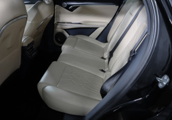 Подержанный автомобиль Voyah Free 2023 года (10 фото)