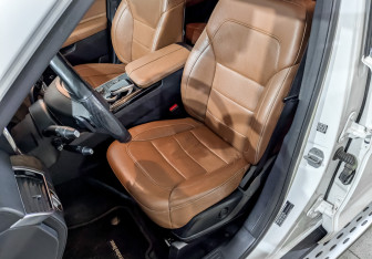 Подержанный автомобиль Mercedes-Benz GLE 2016 года (20 фото)
