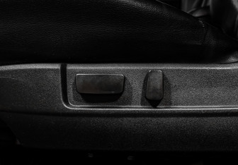 Подержанный автомобиль Mitsubishi Pajero Sport 2013 года (13 фото)