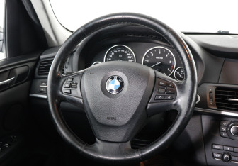 Подержанный автомобиль BMW X3 2014 года (12 фото)