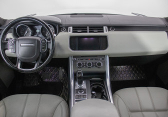 Подержанный автомобиль Land Rover Range Rover Sport 2013 года (12 фото)