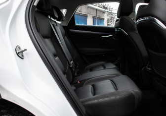 Подержанный автомобиль Geely Tugella 2022 года (9 фото)