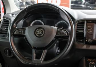 Подержанный автомобиль Skoda Karoq 2020 года (17 фото)