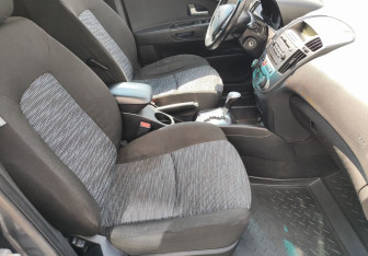 Подержанный автомобиль Kia Ceed Wagon 2009 года (9 фото)