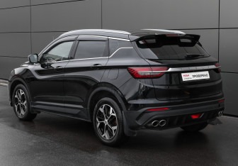 Подержанный автомобиль Geely Coolray 2021 года (6 фото)